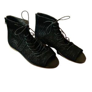 NWOT Kelsi Dagger Brooklyn embossed Suede Gladiator Sandals Size 7